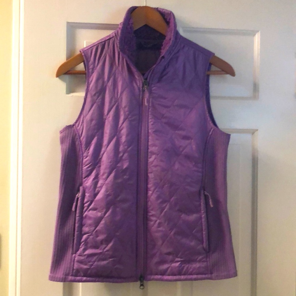 LL Bean women’s cozy zippered Vest sz XS Lavender color